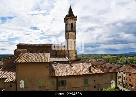 Vinci, Italien. September 2024. Ein Panoramablick auf das Dorf Vinci, dem Geburtsort von Leonarda da Vinci. Hochwertige Fotos Stockfoto