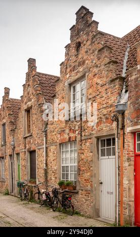 Belgien, Flandern, Brügge, Nieuwe Gentweg, Driekoezenstraat, historische Häuser Stockfoto