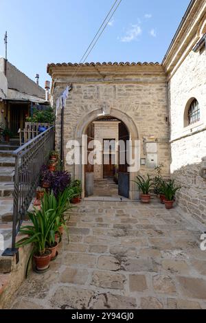 Ein Steinhaus in Guardia Perticara, einem Dorf in Basilicata in Italien. Stockfoto