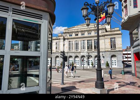 Escandalera Platz, Campoamor Theater, Oviedo, Asturien, Spanien Stockfoto