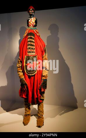 AUSSTELLUNG ZOMBIES TOD IST NICHT DAS ENDE? QUAI BRANLY MUSEUM PARIS Stockfoto