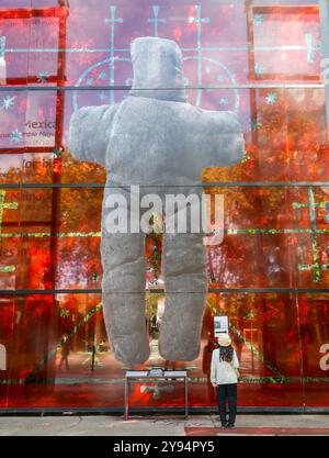 AUSSTELLUNG ZOMBIES TOD IST NICHT DAS ENDE? QUAI BRANLY MUSEUM PARIS Stockfoto