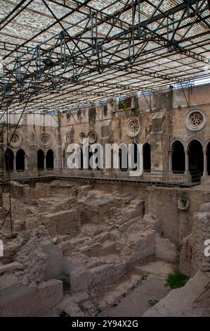 Kirche Santa Maria Maior oder Sé de Lisboa / Igreja de Santa Maria Maior - Lissabon Portugal Stockfoto