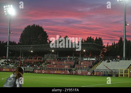 Stadio Tre Fontane, Rom, Italien. Oktober 2024. UEFA Women's Champions League Football, Roma versus Wolfsburg; Ansicht des Stadions mit Sonnenuntergang Credit: Action Plus Sports/Alamy Live News Stockfoto