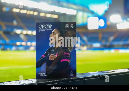 Stamford Bridge, London, Großbritannien. Oktober 2024. UEFA Women's Champions League Football, Chelsea gegen Real Madrid; Spieltagsprogramm Credit: Action Plus Sports/Alamy Live News Stockfoto