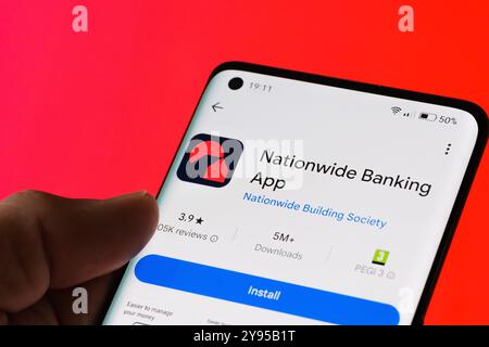 Die landesweite Banking-App auf dem mobilen Bildschirm zeigt die neueste Version für Online-Banking und -Zahlungen. Nationwide Building Society, Großbritannien, S. Stockfoto