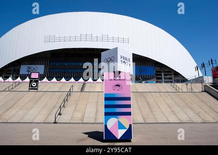 Marseille, Frankreich. Juli 2024. Symbolbild/Themenfoto Stade de Marseille/Stade Orange Velodrome mit Branding, FRA, Olympische Spiele Paris 2024, Fussball Frauen, Deutschland (GER) vs Australien (aus), 1. Spieltag, Gruppe B, 25.07.2024 Foto: Eibner-Pressefoto/Michael Memmler Credit: dpa/Alamy Live News Stockfoto