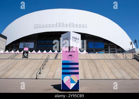 Marseille, Frankreich. Juli 2024. Symbolbild/Themenfoto Stade de Marseille/Stade Orange Velodrome mit Branding, FRA, Olympische Spiele Paris 2024, Fussball Frauen, Deutschland (GER) vs Australien (aus), 1. Spieltag, Gruppe B, 25.07.2024 Foto: Eibner-Pressefoto/Michael Memmler Credit: dpa/Alamy Live News Stockfoto