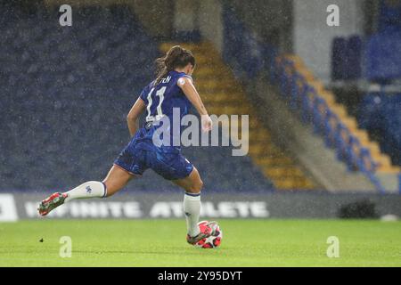 Stamford Bridge, London, Großbritannien. Oktober 2024. UEFA Womens Champions League Football, Chelsea gegen Real Madrid; Guro Reiten von Chelsea erzielt in der 28. Minute einen Elfmeterschieß zum 2:0. Beschreibung: Action Plus Sports/Alamy Live News Stockfoto