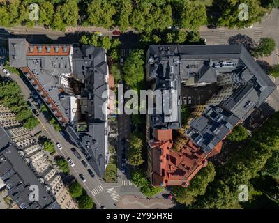 Der Stadtblock von Helsinki mit der lokalen Version des Flatiron-Gebäudes aus der Luft Stockfoto