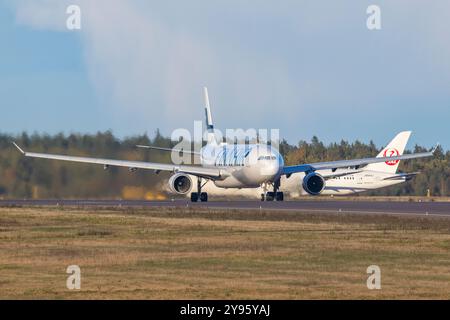 Suomeksi ||| auf Englisch Stockfoto