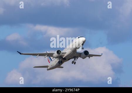 Air France Airbus a220 startet vom Flughafen Helsinki Stockfoto