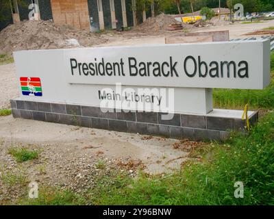 Nur redaktionelle Verwendung St. Petersburg, FL, USA 7. Oktober 2024. Bau und Umbau der Barack Hussein Obama Library. Die Hauptbibliothek wird aktualisiert Stockfoto