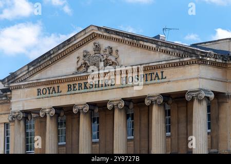 Royal Berkshire Hospital in Reading, Berkshire, England, Großbritannien. Die ursprüngliche Fassade des Krankenhauses Stockfoto