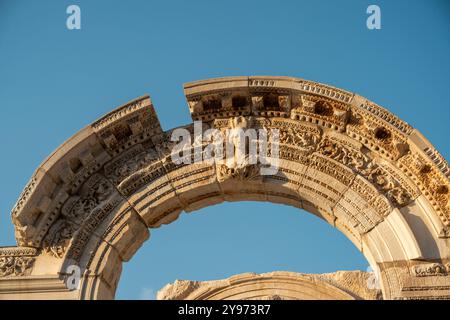 Tempel des Hadrian in der antiken Stadt Ephesus in Kusadasi Stockfoto