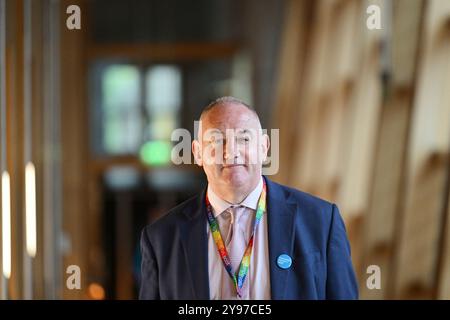 Edinburgh Schottland, Vereinigtes Königreich 08. Oktober 2024. Minister für Wohnraum Paul McLennan MSP im schottischen Parlament. Credit sst/alamy Live News Stockfoto