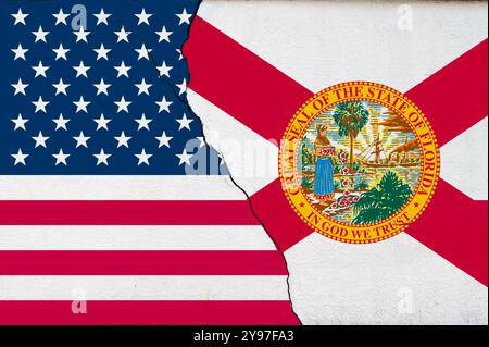 Florida-Flagge. Florida ist der südöstlichste US-Bundesstaat mit dem Atlantik auf der einen und dem Golf von Mexiko auf der anderen Seite. Es hat Hunderte von Meilen Stockfoto