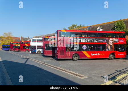 Ipswich Reds Doppeldeckerbus, Old Cattle Market Busstation, Ipswich, Suffolk, England, Großbritannien Stockfoto