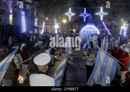 GYE FRAGUA DE VULCANO Guayaquil 9. Oktober 2024 auf der Plaza de la Administracion fand, Aurora Gloriosa Rezeption Vulcans Forge Monument mit der Anwesenheit des Bürgermeisters der Stadt Aquiles Alvarez Foto JosÃ Alvarado API Guayaquil Guayas Ecuador SOI GYE FRAGUA DE VULCANO b09867e84f4285c51d137cb6e0c: Alvarez xJosÃ Stockfoto