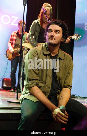 Paris, Frankreich. Oktober 2024. Stephanie Sandoz tritt am 8. Oktober 2024 im Tour Eiffel Theater in Paris auf. Quelle: Gerard Crossay/Alamy Stockfoto