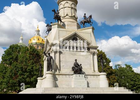 Des Moines, Iowa – USA – 16. September 2024: Das 1896 erbaute „Soldiers and Sailors Monument“ am Iowa State Capitol Building in des Stockfoto