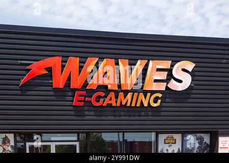 Ein Waves E-Gaming-Geschäft in Toronto. Stockfoto