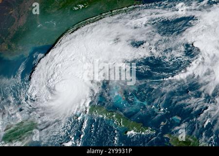 Hurrikan Milton im Golf von Mexiko, der sich Florida am Mittwochmorgen, dem 9. Oktober 2024 nähert. (USA) Stockfoto