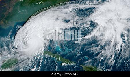 Hurrikan Milton im Golf von Mexiko, der sich Florida am Mittwochmorgen, dem 9. Oktober 2024 nähert. (USA) Stockfoto