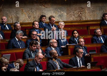 FRANKREICH-POLITIK-REGIERUNG-PARLAMENT Christophe Naegelen, Abgeordneter der Fraktion LIOT - Freiheit, Unabhängige, Übersee und Territorien, im Parlament am Tag des Misstrauensantrags gegen Premierminister Michel Barnier. In Paris, 8. Oktober 2024. PARIS ILE-DE-FRANCE FRANKREICH URHEBERRECHT: XANDREAXSAVORANIXNERIX FRANCE-POLITICS-GOVERNMENT-PARLI ASAVORANINERI-47 Stockfoto