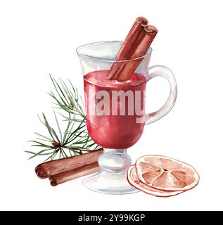 Aquarellillustration von Glühwein mit Gewürzen und weihnachtlichen Kiefernzweigen. Heißgetränk in Glasbecher mit Zimt und getrockneten Zitrusfrüchten isoliert auf weiß Stockfoto