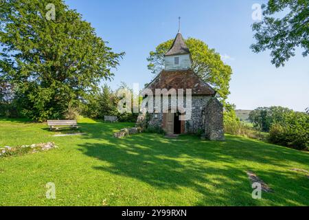 Lullington Church, auch bekannt als Church of the Good Shepherd, in den South Downs bei Lullington in East Sussex Stockfoto