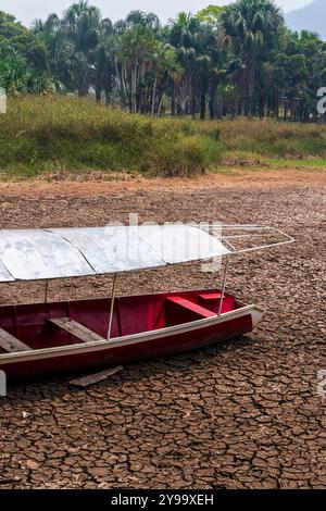 Trockene Laguna de Los Milagros in Tingo Maria, Huánuco, Peru, peruanischer Amazonas. Stockfoto