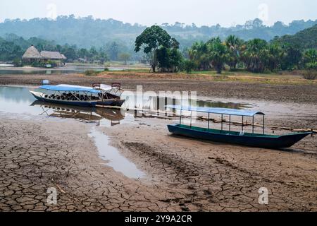 Trockene Laguna de Los Milagros in Tingo Maria, Huánuco, Peru, peruanischer Amazonas. Stockfoto