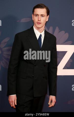 London, Großbritannien. Oktober 2024. Harris Dickinson nimmt an der „Blitz“-Weltpremiere während der Eröffnungsnacht Gala des 68. BFI London Film Festivals in der Royal Festival Hall in London Teil. Quelle: SOPA Images Limited/Alamy Live News Stockfoto