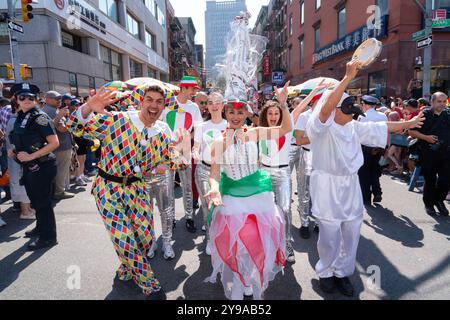 Die jährliche Festival-Parade von San Gennaro in der Canal Street und Mulberry Street in New York City Stockfoto