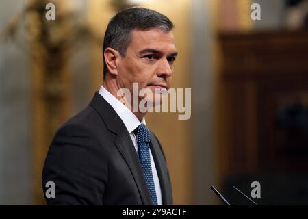 Madrid, Spanien. Oktober 2024. Der spanische Premierminister Pedro Sanchez hat am 9. Oktober 2024 in Madrid, Spanien, auf dem spanischen Abgeordnetenkongress gesprochen; die Regierungskontrollsitzung wurde von den Oppositionsparteien dringend aufgefordert, die Maßnahmen der Regierung in Bezug auf die Migrationskrise zu überprüfen und zu diskutieren. (Foto: /SIPA USA) Credit: SIPA USA/Alamy Live News Stockfoto