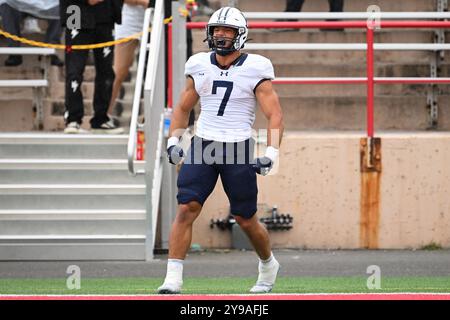 Ithaca, NY, USA. September 2024. Yale Bulldogs Running Back Joshua Pitsenberger (7) reagiert auf seinen Touchdown-Lauf gegen die Cornell Big Red am Samstag, den 28. September 2024 auf dem Schoellkopf Field in Ithaca, NY. Rich Barnes/CSM/Alamy Live News Stockfoto