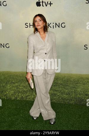 West Hollywood, Kalifornien, USA. Oktober 2024. Christa Miller nimmt am 08. Oktober 2024 in West Hollywood, Kalifornien, an der zweiten Staffel von Apple TV’s „Shrinking“ im Pacific Design Center Teil. Quelle: Jeffrey Mayer/Media Punch/Alamy Live News Stockfoto