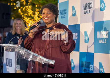 CANTON, GEORGIEN - Oktober 09: Stimmrechtsaktivist Stacey Abrams spricht bei der Rallye Reproduktive Freiheit von VP Harris am 9. Oktober 2024 in Canton. (Foto: Phil Mistry / PHIL FOTO) Credit: Phil Mistry/Alamy Live News Stockfoto