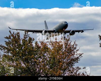 RAF Voyager landet bei RAF Brize Norton Foto von Chris Wynne Stockfoto