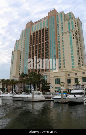 St. Petersburg, Florida, USA. März 2018. Tampa, Florida am 11/2018 vom Wasser aus gesehen. (Kreditbild: © Amy Katz/ZUMA Press Wire) NUR REDAKTIONELLE VERWENDUNG! Nicht für kommerzielle ZWECKE! Stockfoto