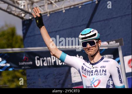 Valdengo, Italien. Oktober 2024. MOHORIC Matej Team BAHRAIN SIEGTE bei der 108. Auflage des Gran Piemonte 2024, einem 182 km langen Tagesrennen von Valdengo nach Borgomanero am 10. Oktober 2024, Italien. (Foto: Fabio Ferrari/LaPresse) Credit: LaPresse/Alamy Live News Stockfoto