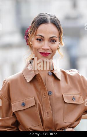 Zoe Saldana nimmt an der Emilia Perez Cast Fotokonferenz im Corinthia Hotel in London Teil. Bilddatum: Donnerstag, 10. Oktober 2024. Stockfoto