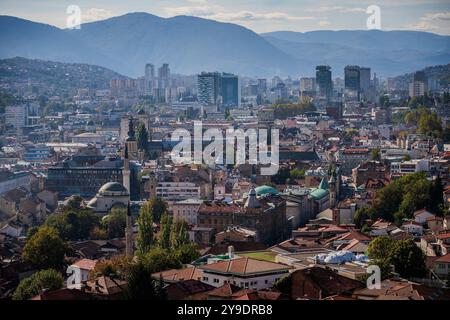 Sarajevo, Bosnien Und Herzegowina. Oktober 2024. Blick auf Sarajevo von der Gelben Festung in Sarajevo, Bosnien und Herzegowina, am 08. Oktober 2024. Foto: Zvonimir Barisin/PIXSELL Credit: Pixsell/Alamy Live News Stockfoto
