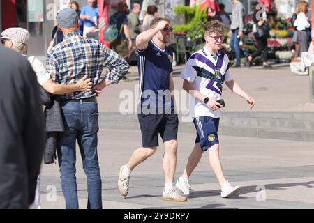 Zagreb, Kroatien. Oktober 2024. Schottland Fans Sightseeing vor dem Gruppenspiel der UEFA Nations League - League A zwischen Kroatien und Schottland am 10. Oktober 2024 in Zagreb, Kroatien. Foto: Patrik Macek/PIXSELL Credit: Pixsell/Alamy Live News Stockfoto