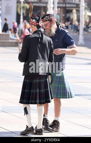 Zagreb, Kroatien. Oktober 2024. Schottland Fans Sightseeing vor dem Gruppenspiel der UEFA Nations League - League A zwischen Kroatien und Schottland am 10. Oktober 2024 in Zagreb, Kroatien. Foto: Patrik Macek/PIXSELL Credit: Pixsell/Alamy Live News Stockfoto