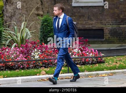 London, Großbritannien. Oktober 2024. Morgan McSweeney, Stabschef der Downing Street seit Oktober 2024, trifft in der Downing Street ein. Zuvor war er Wahlkampfleiter der Labour Party und Direktor des Think Tank Labour Together. Er hat Sue Gray übernommen. Er sagte, er werde radikale Veränderungen vornehmen. Quelle: Karl Black/Alamy Live News Stockfoto