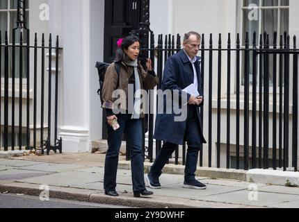 London, Großbritannien. Oktober 2024. Andrew Marr, Fernsehsender und Journalist, in der Downing Street. Quelle: Karl Black/Alamy Live News Stockfoto