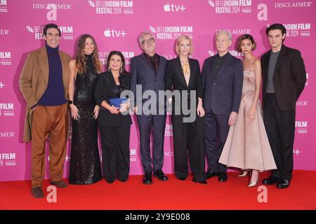 (Links-rechts) Sacha Baron Cohen, Leila George, Gabriela Rodriguez, Regisseur Alfonso Cuaron, Cate Blanchett, Kevin Kline, Hoyeon und Louis Partridge nahmen am BFI London Film Festival Special Screening für die neue Serie Disclaimer in der Royal Festival Hall im Southbank Centre in London Teil. Bilddatum: Donnerstag, 10. Oktober 2024. Stockfoto