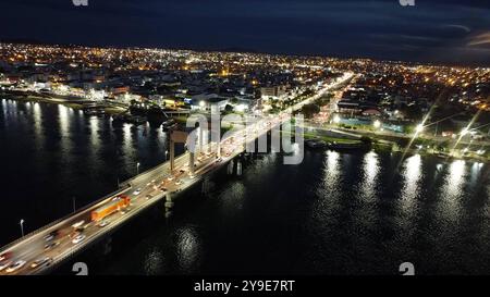 Stadt Juazeiro in bahia juazeiro, bahia, brasilien - 4. april 2023: Blick auf den Fluss Sao Francisco in der Stadt Juazeiro. JUAZEIRO BAHIA BRASILIEN Copyright: XJoaxSouzax 040423JOA453 Stockfoto